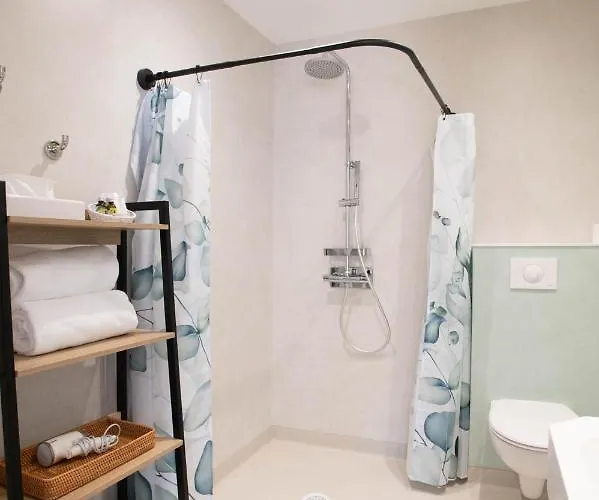Logis Les Cepages / Restaurant Le Raisin Apartment Pont-de-Vaux