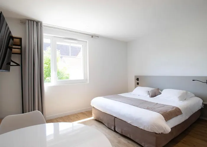 Apartment Logis Les Cepages / Restaurant Le Raisin *