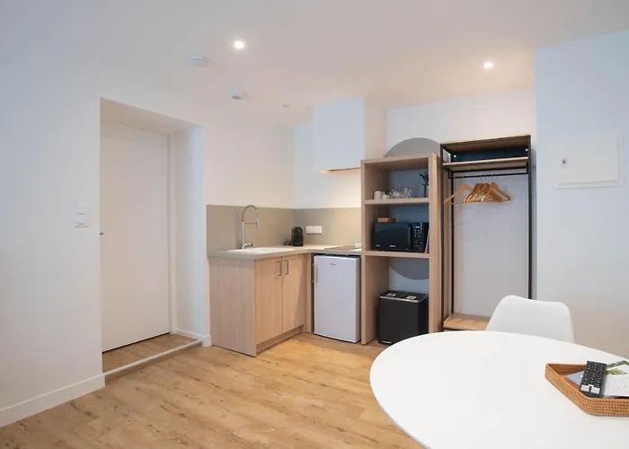 Apartment Logis Les Cepages / Restaurant Le Raisin *